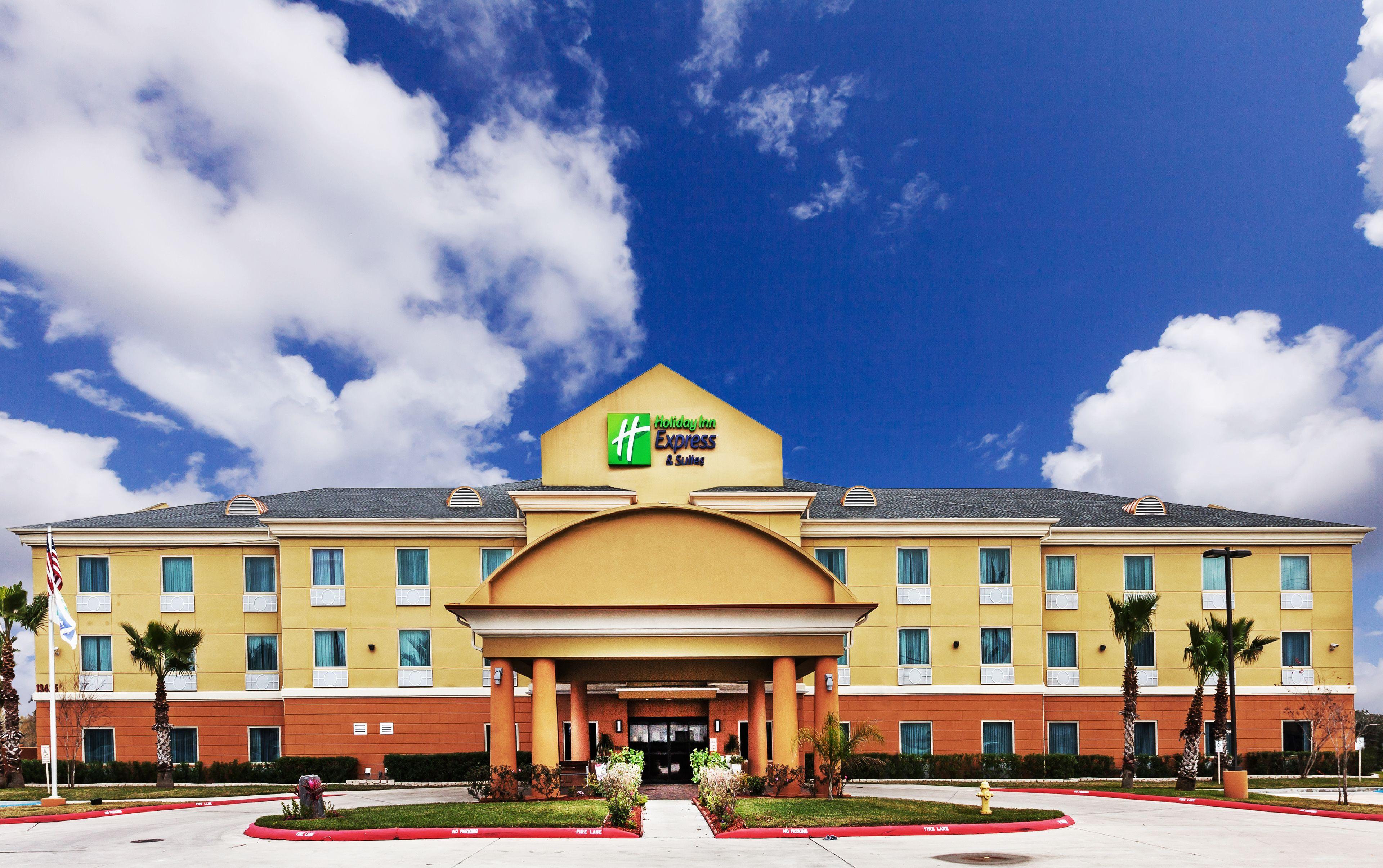 6 Holiday Inn Express Hotels in Texas Gulf Coast Worth Booking